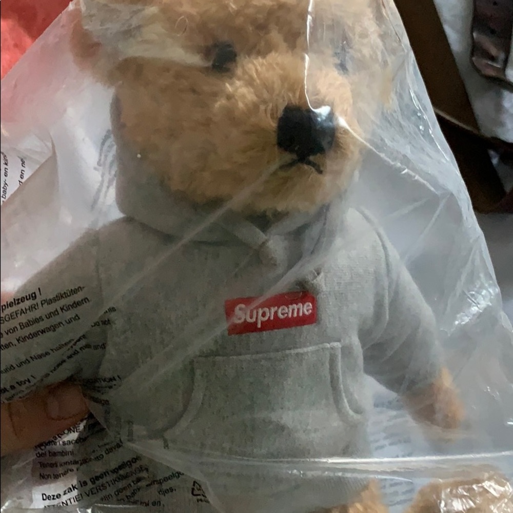 ❌SOLD❌Steiff supreme bear 2018